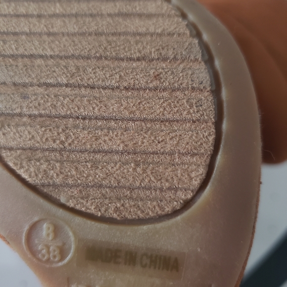 Shoes - Picture 5 of 10